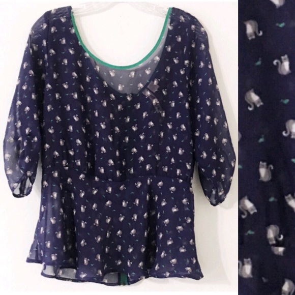 Eyeshadow Tops - Chiffon Cat & Mouse Print Zip Back Peplum Top